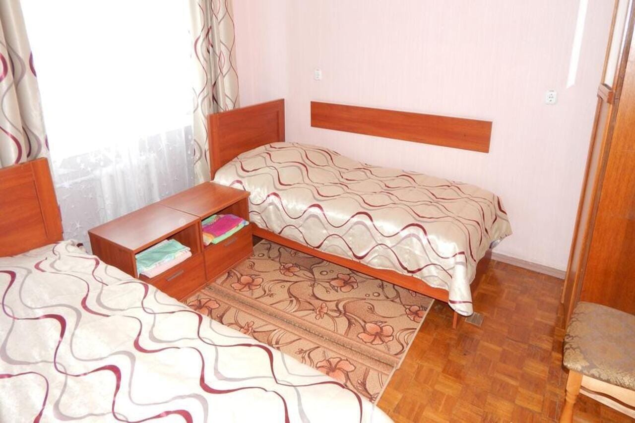 Akademicheskaya Hotel
