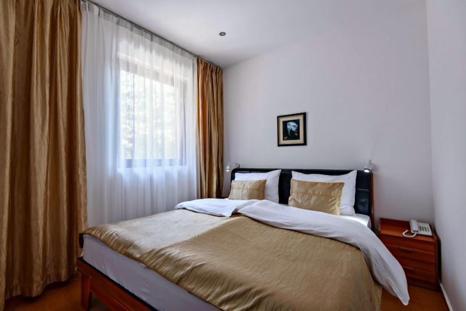 Hotel Iris