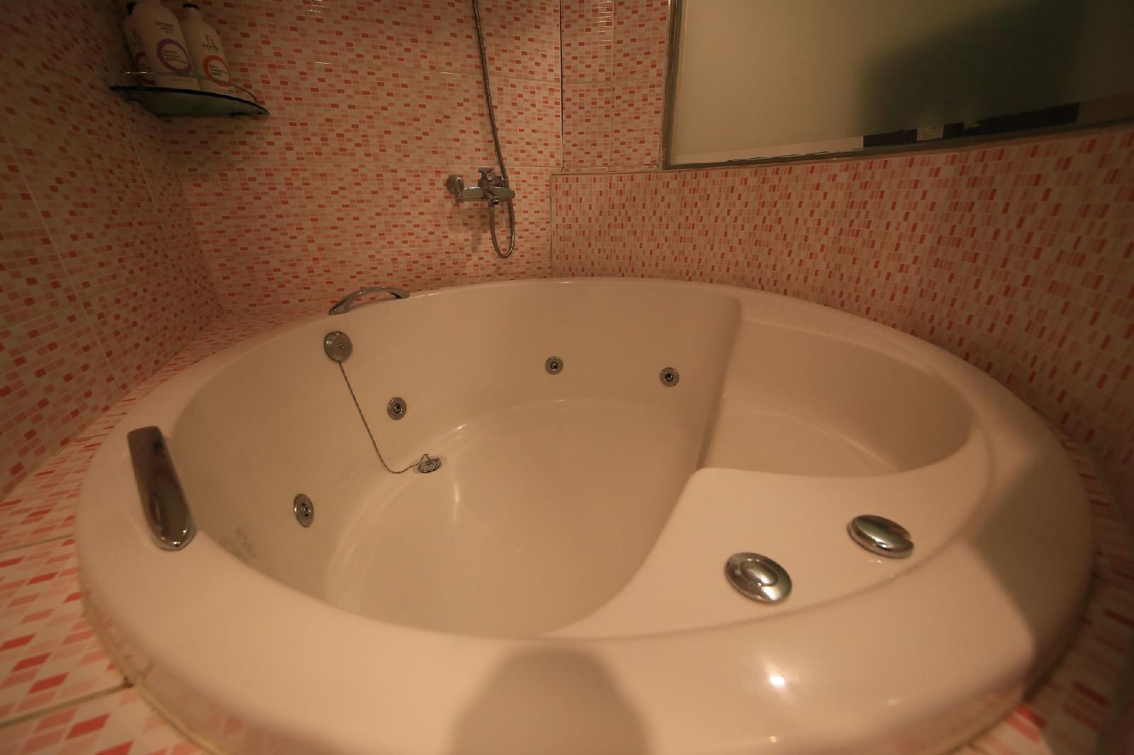 Hotel M Story
