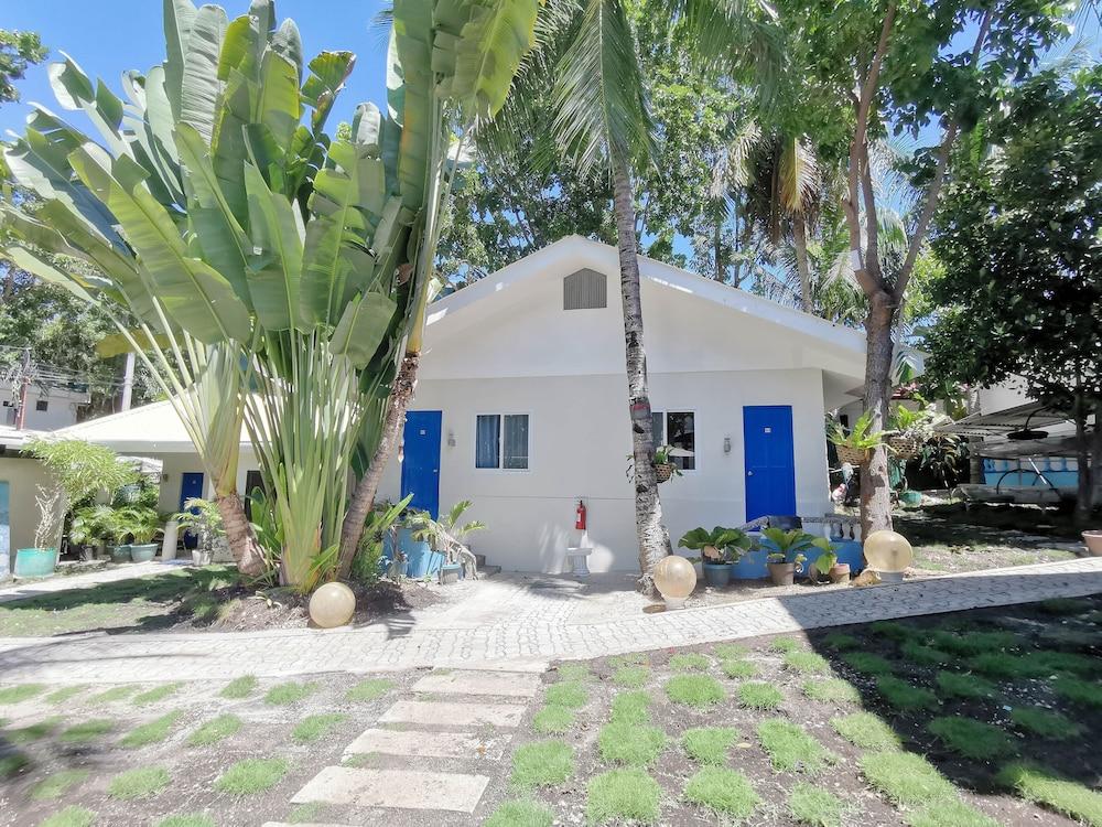 Pescadores Seaview Suites