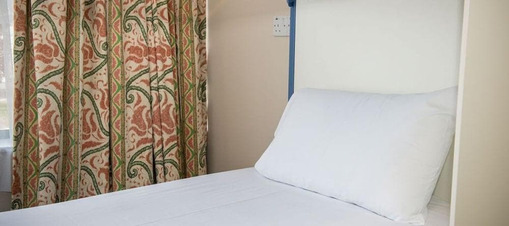 3 Lakes Hostel