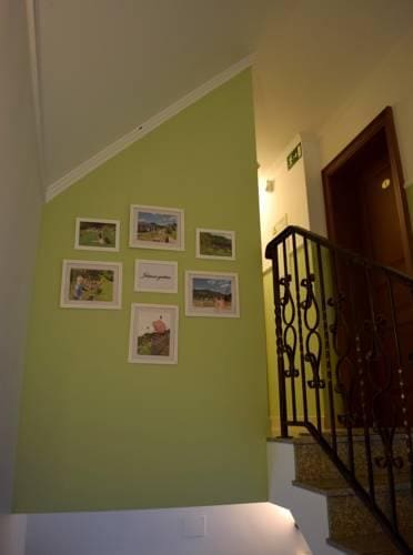 Guest House Pod Grebenom