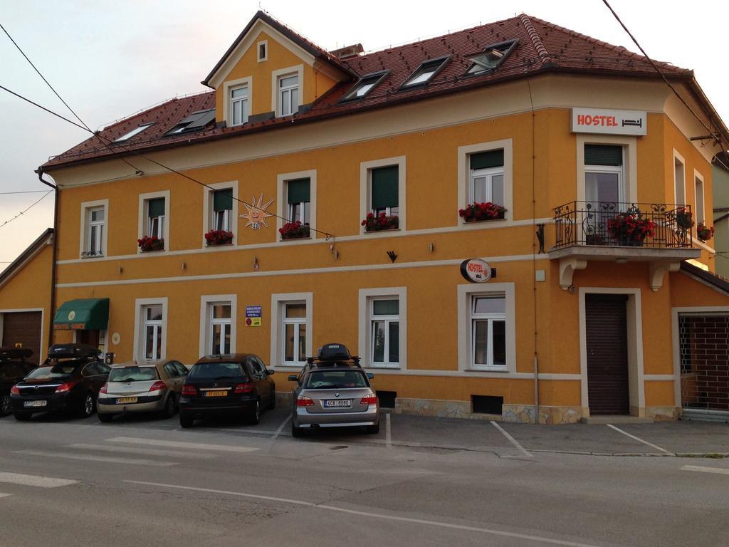 Hostel Sonce