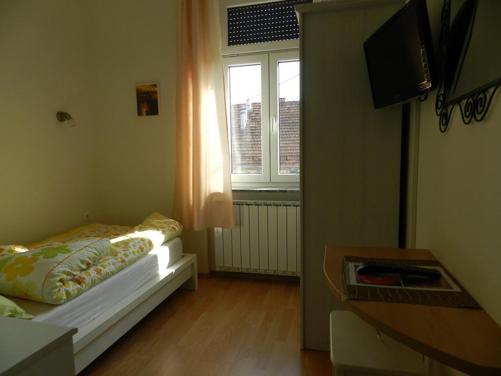 Hostel Sonce