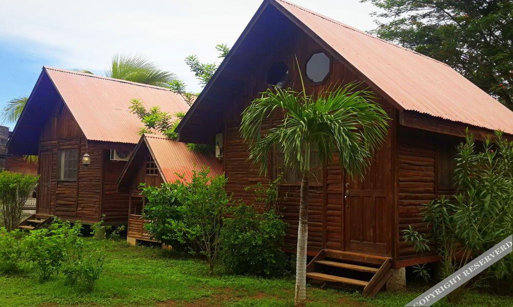 Hotel Cabanas La Teca