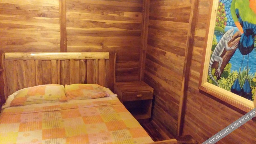 Hotel Cabanas La Teca