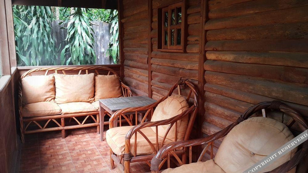 Hotel Cabanas La Teca