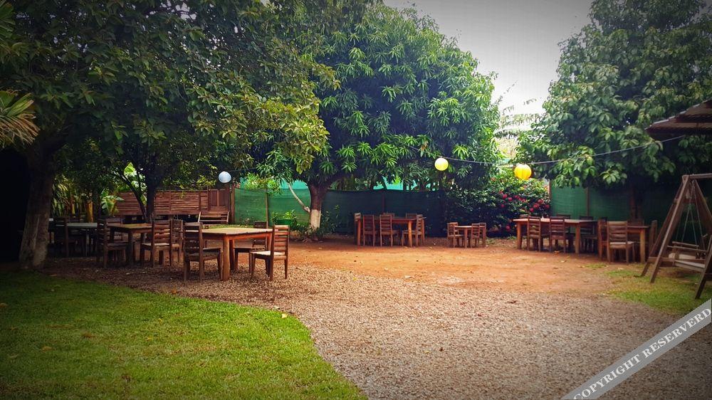 Hotel Cabanas La Teca