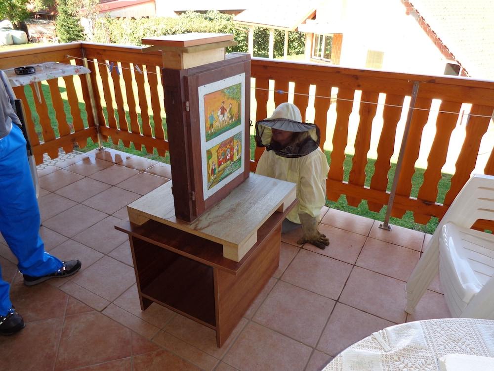 Tourist Farm And Beekeeping Salamun
