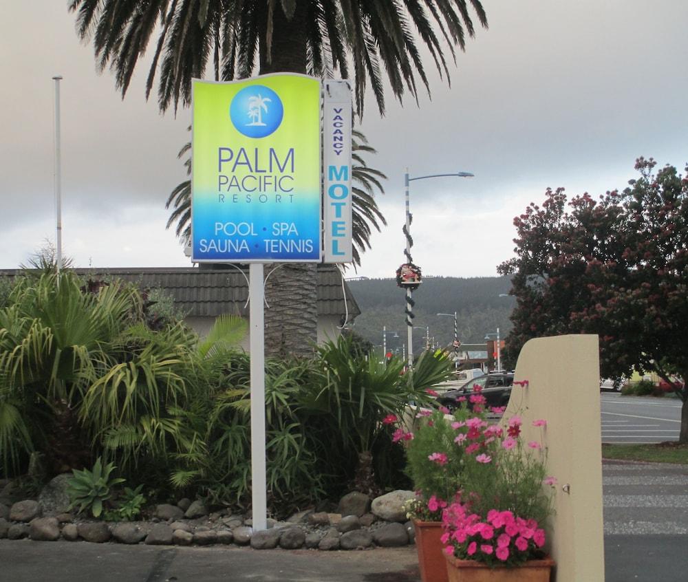 Palm Pacific Motel & Resort