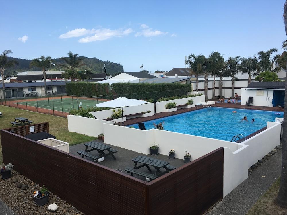 Palm Pacific Motel & Resort