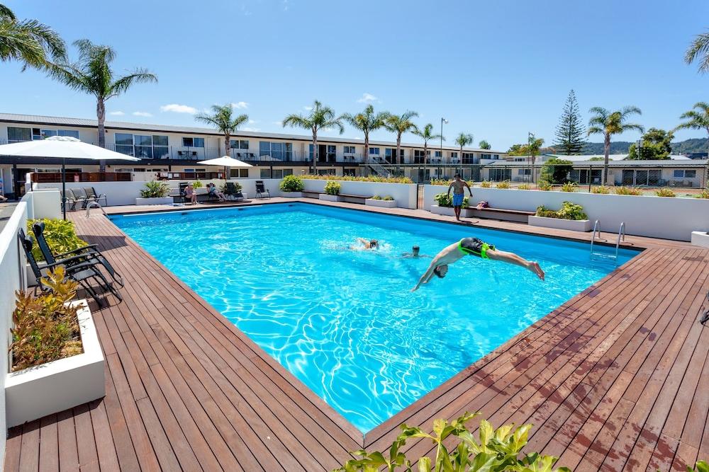 Palm Pacific Motel & Resort