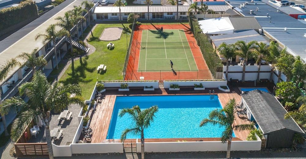Palm Pacific Motel & Resort