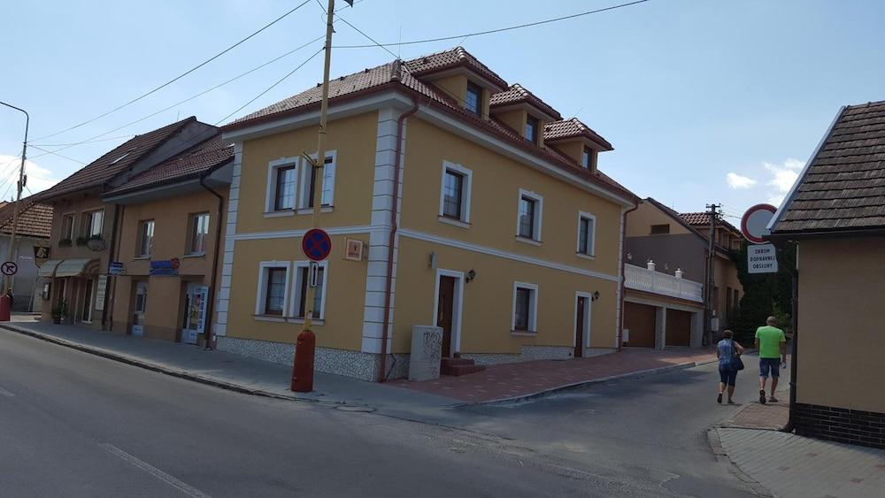 Penzion Galeria
