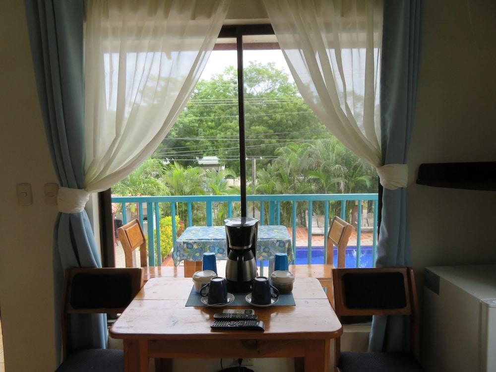 Cabinas Diversion Tropical