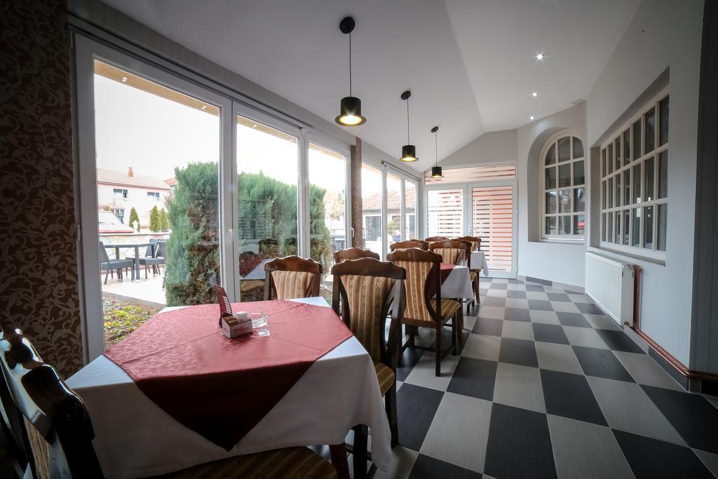 Hotel Radovic