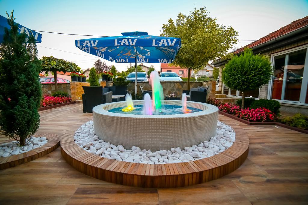 Hotel Radovic