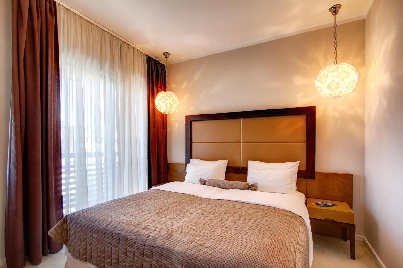 Hotel MIR