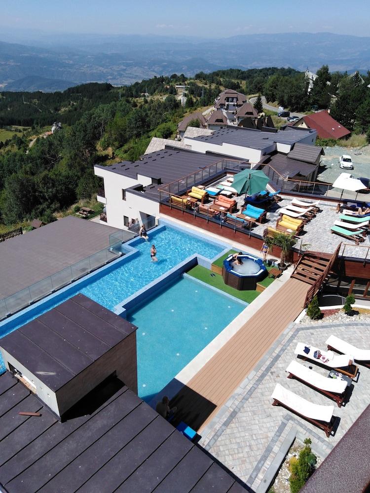 Hotel Milmari Resort