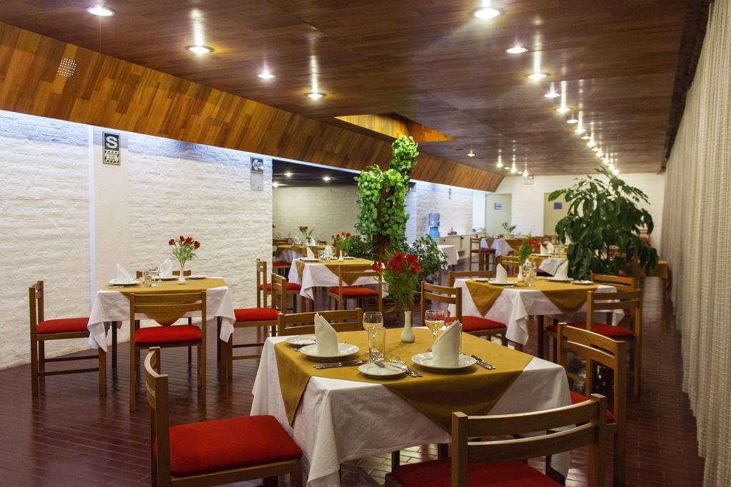 Camino Real Hotel