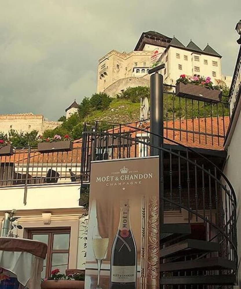 Hotel Pod Hradom