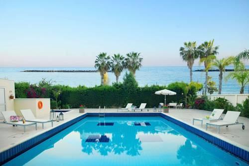 Zavos Marathon Beach Apartments