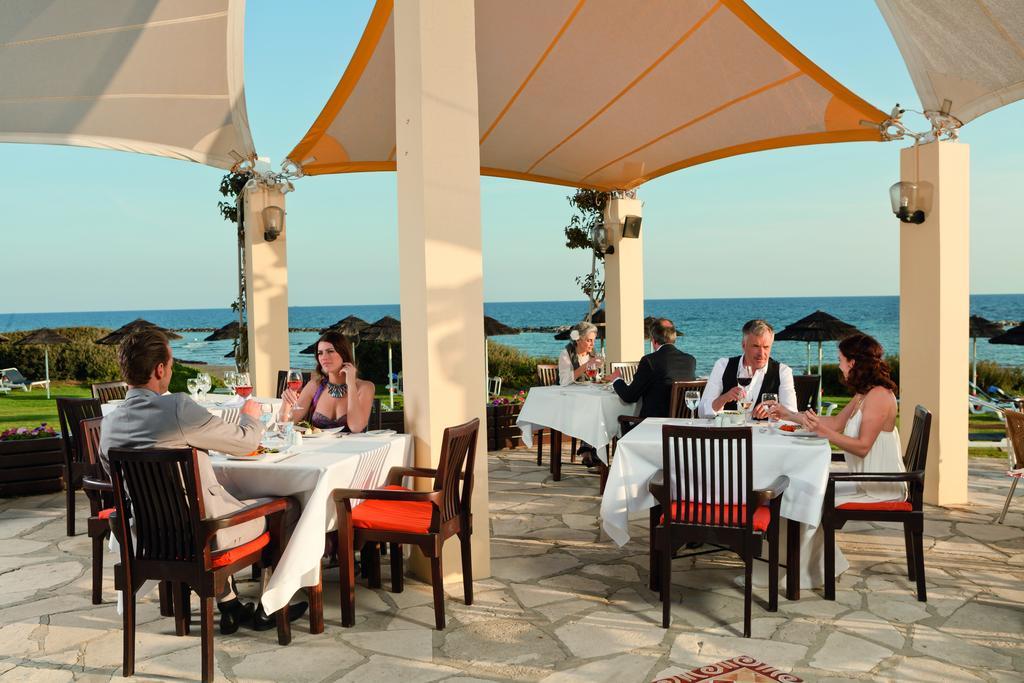 ROBINSON Cyprus