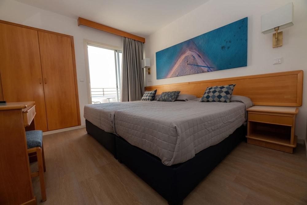 Tylos Beach Hotel