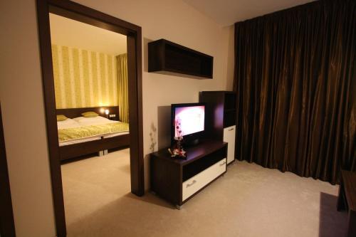 Hotel River