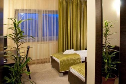Hotel River