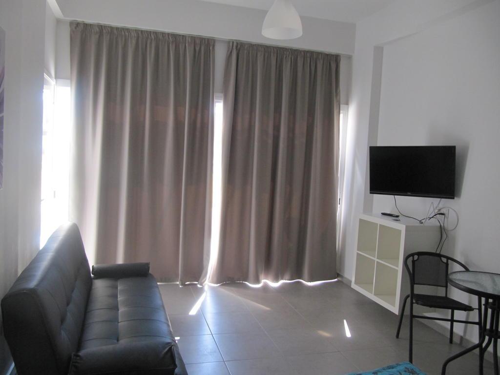 Sunny Holiday Apartments
