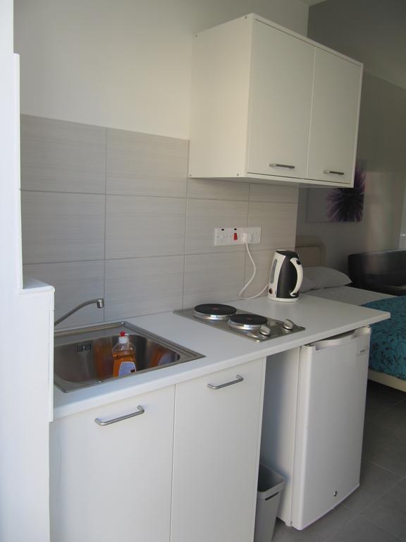 Sunny Holiday Apartments