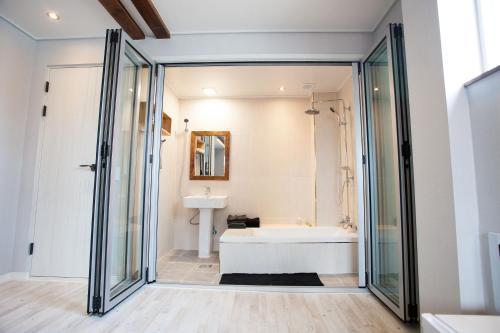 Daemyung Guesthouse