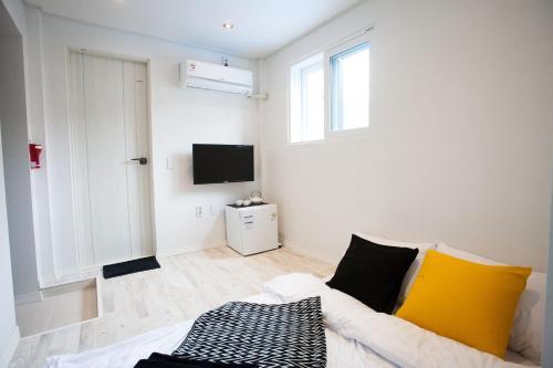 Daemyung Guesthouse