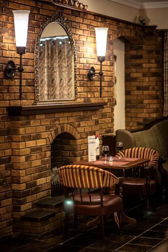 Gullane's Hotel