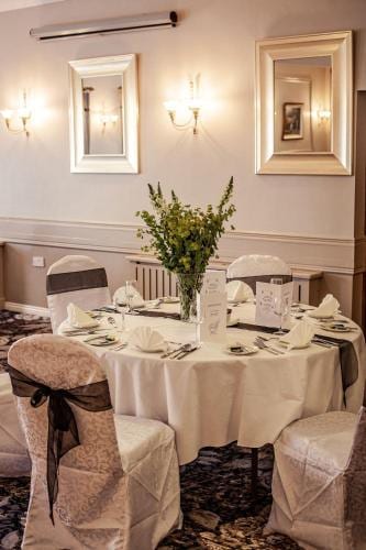 Gullane's Hotel