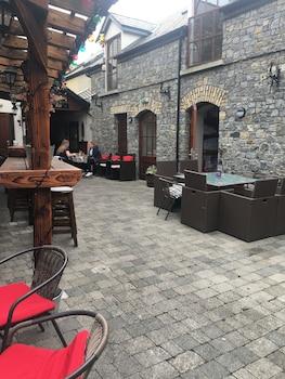 Brogan's Bar & Guesthouse