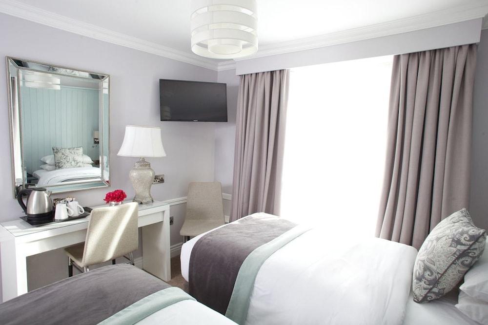 Hayes Hotel