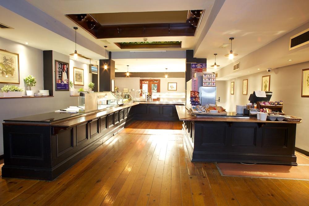Hayes Hotel