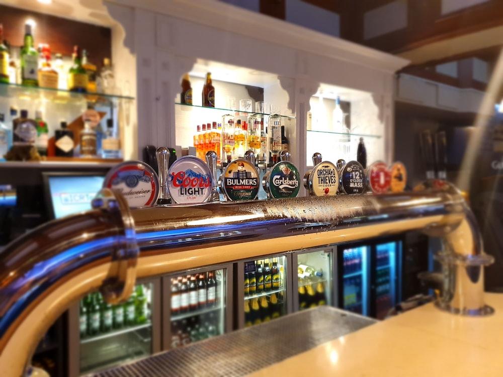 Hayes Hotel