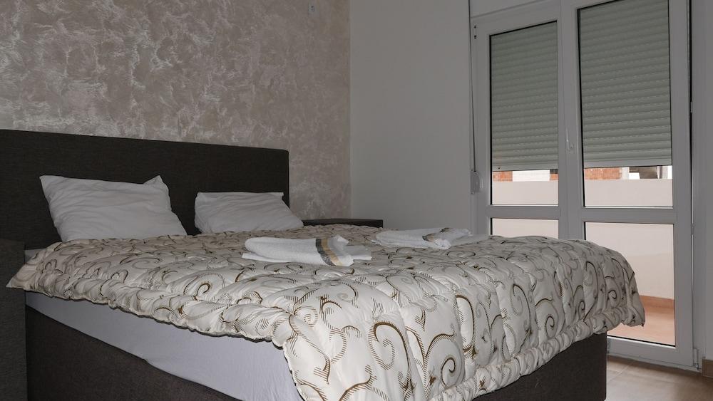 Aparthotel Stijovic