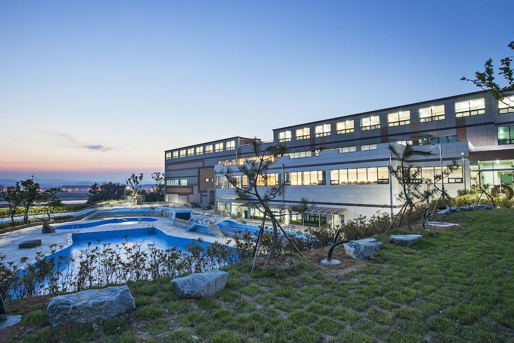 Sacheon Grand Hotel