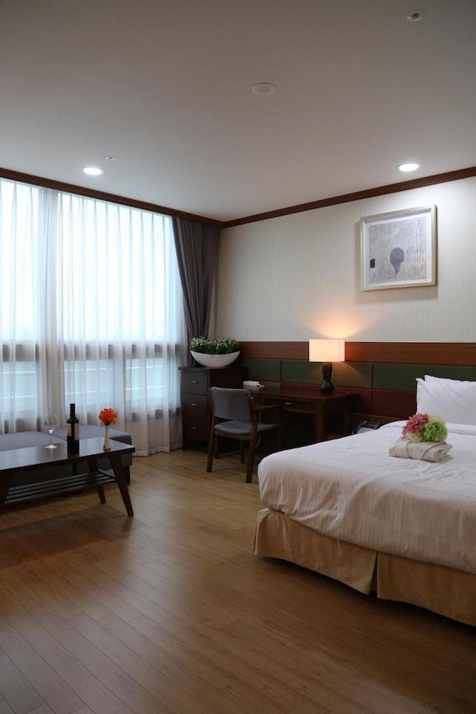 Sacheon Grand Hotel