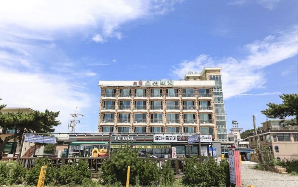 Ocean Beach Motel