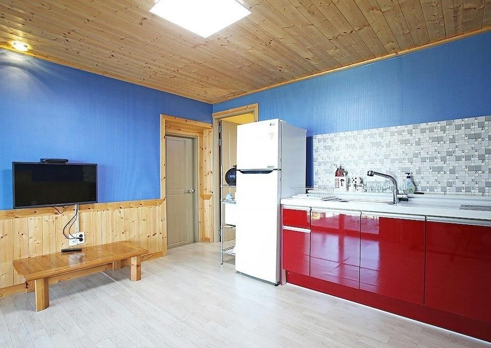 Saryangdo Dandihae Pension