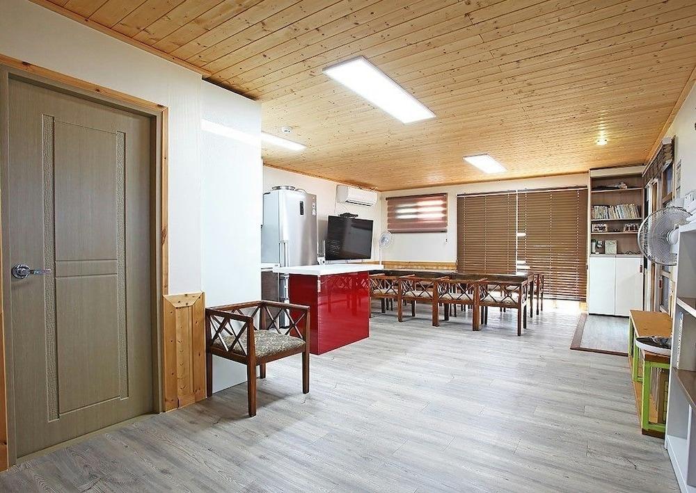 Saryangdo Dandihae Pension