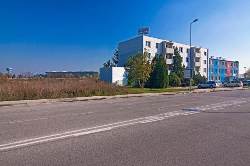 Aviator Garni Hotel