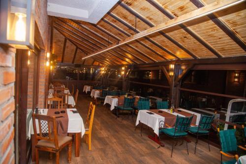 Hotel Dvor