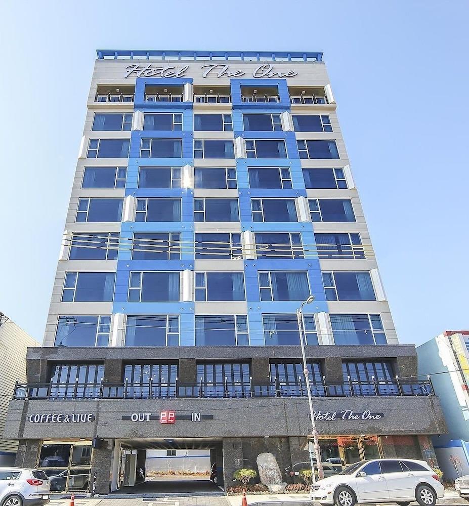 Hotel The One