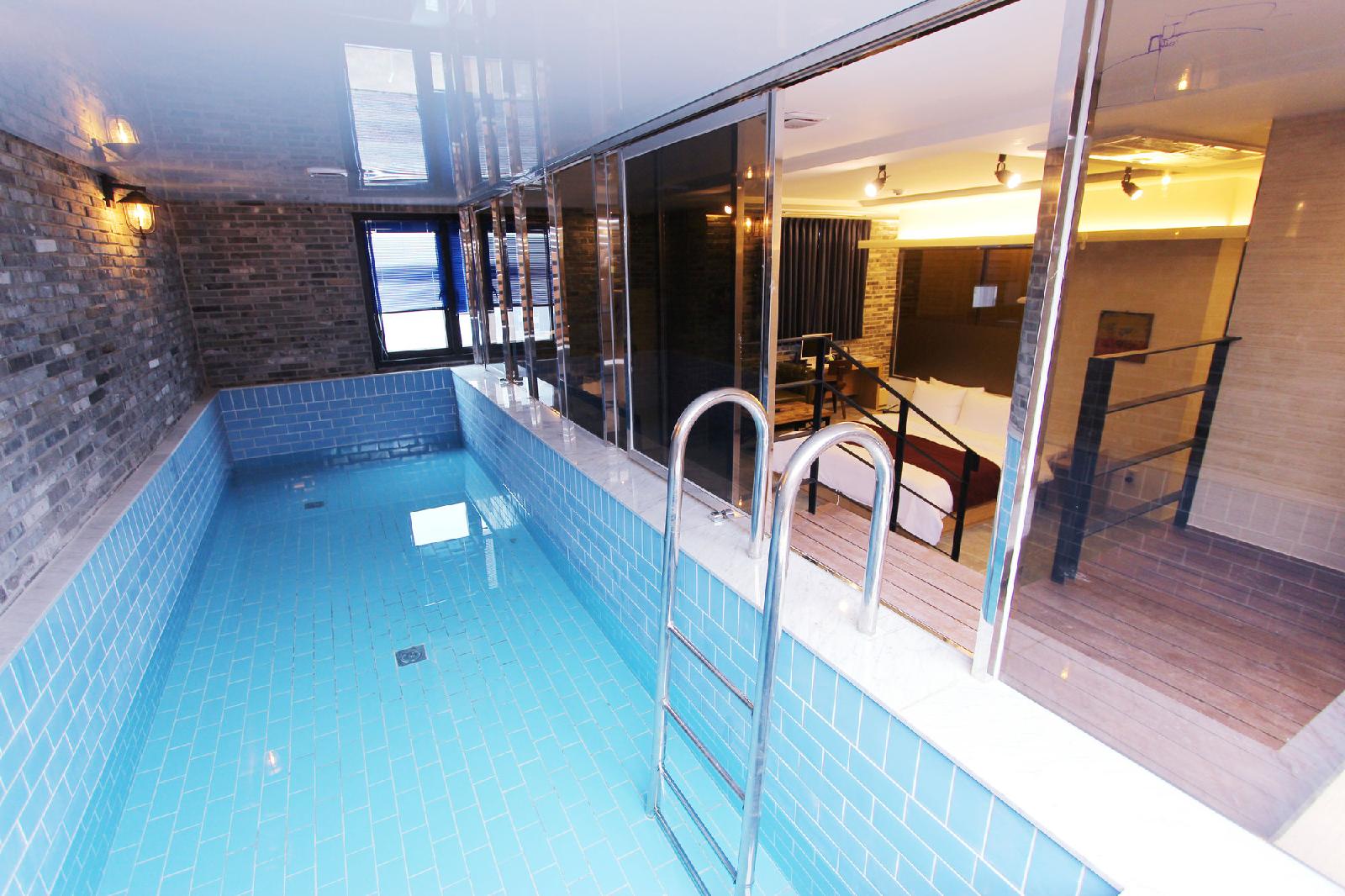 Instar Hotel